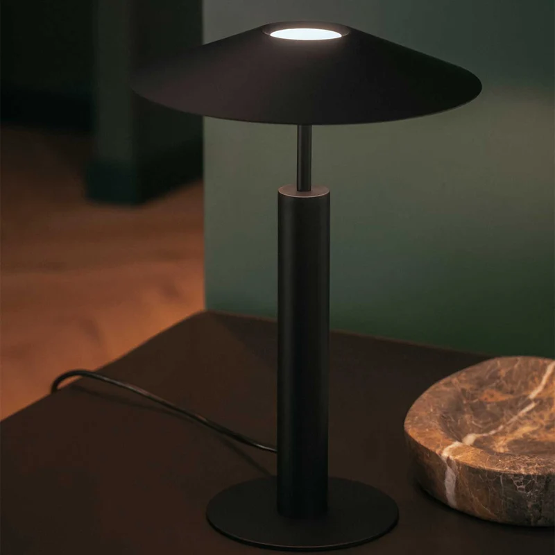 H - Lampe à poser en acier et acrylique sablé, style minimaliste