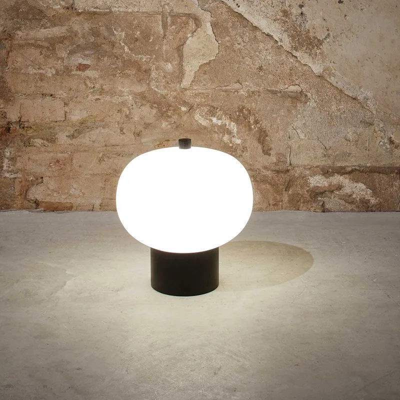 Ilargi - Lampe à poser en verre opalin et bois massif, style scandinave
