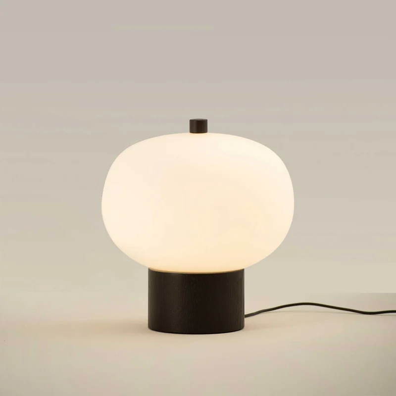 Ilargi - Lampe à poser en verre opalin et bois massif, style scandinave