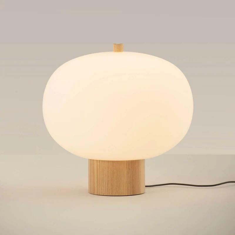 Ilargi - Lampe à poser en verre opalin et bois massif, style scandinave