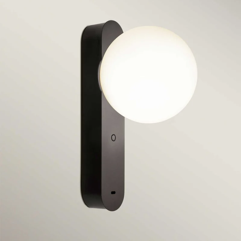 Perlina USB - Applique murale LED en acier et verre opalin, style contemporain