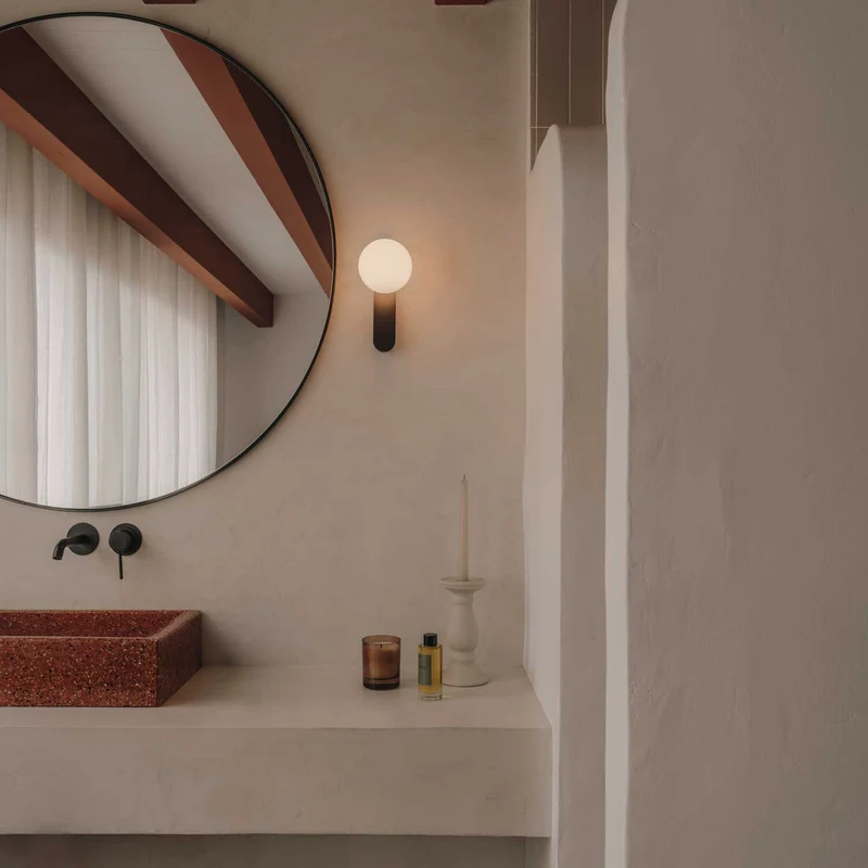 Perlina - Applique murale LED en acier et verre opalin, style contemporain