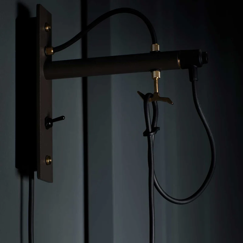 Hooked Wall - Applique murale en acier avec abat-jour, Ø 14 ou 21 cm