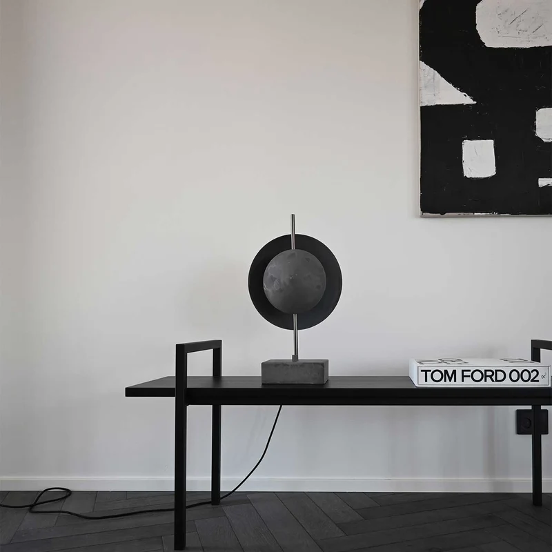 Dusk - Lampe à poser brutaliste en aluminium, hauteur 50 cm