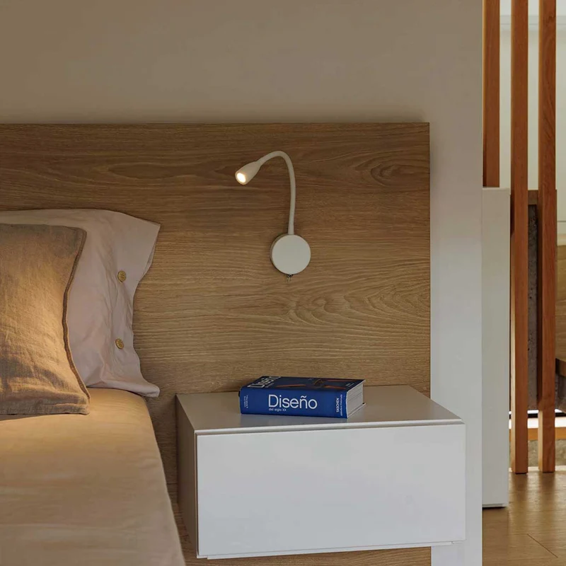Loke - Applique murale LED avec liseuse en acier, style industriel