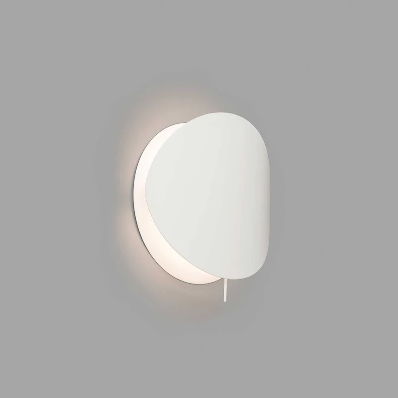 Ovo - Applique murale orientable en acier, style contemporain