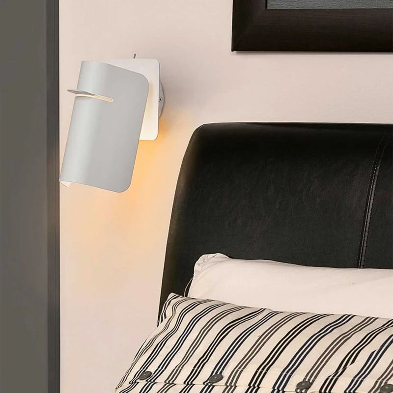 Smile - Applique murale orientable en acier, style contemporain