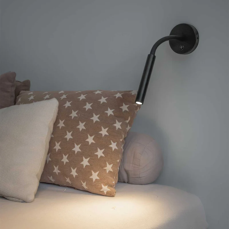 Kale - Applique murale à bras orientable en acier, style contemporain
