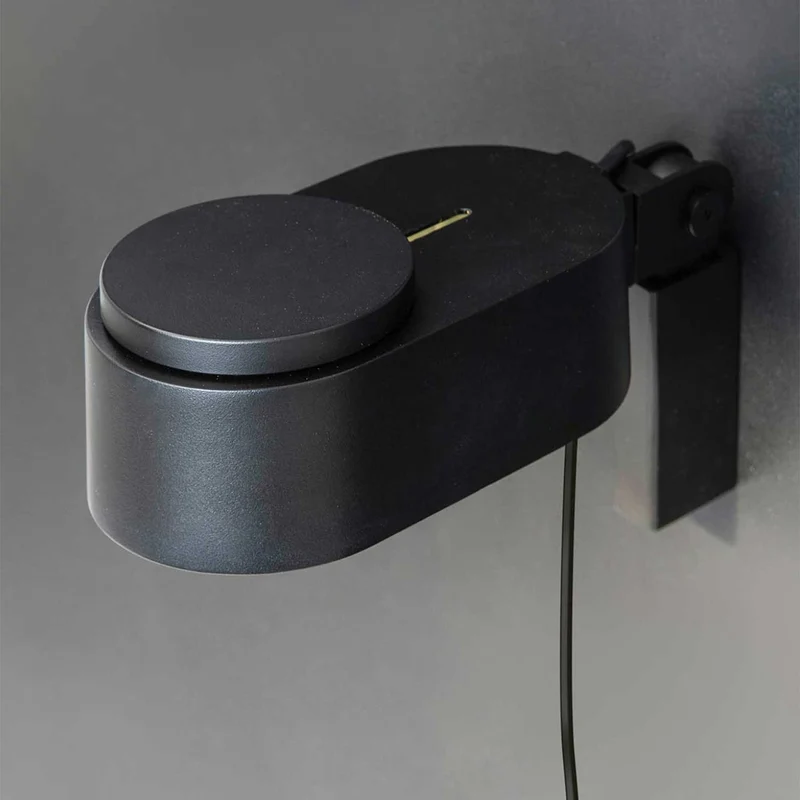 Inviting - Applique murale LED dimmable en acier, style industriel