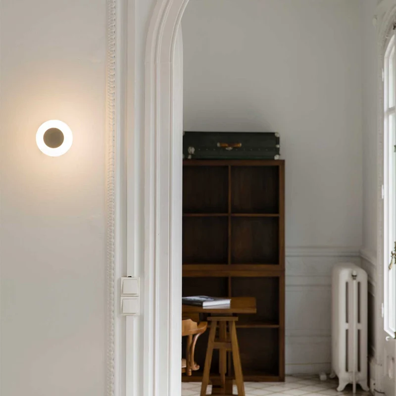 Moy - Applique murale LED en acier et verre, style contemporain