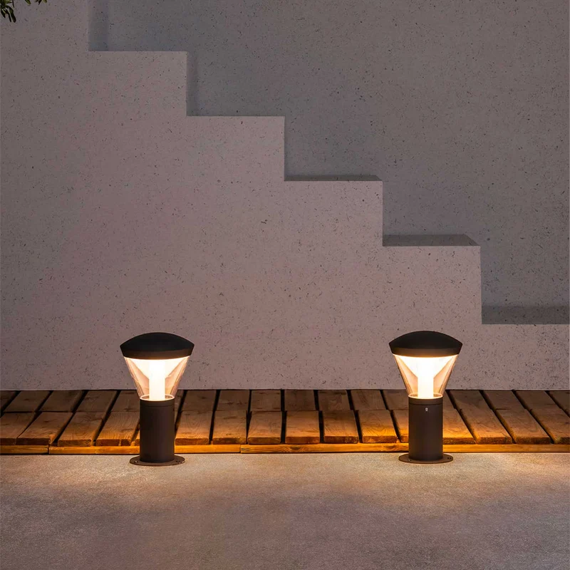 Shelby - Borne LED en aluminium, style contemporain