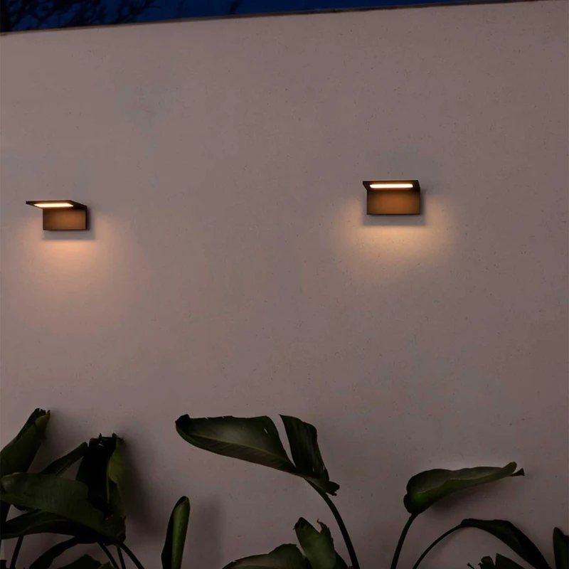 Ele - Applique murale LED en acier, style contemporain