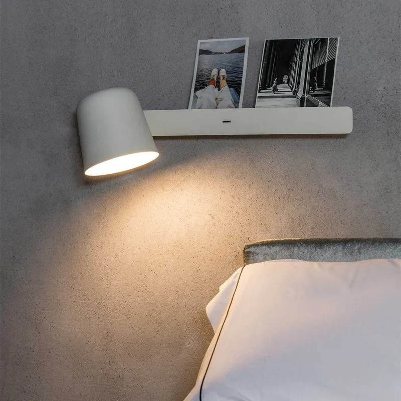 Tila - Applique murale avec liseuse en acier, style contemporain