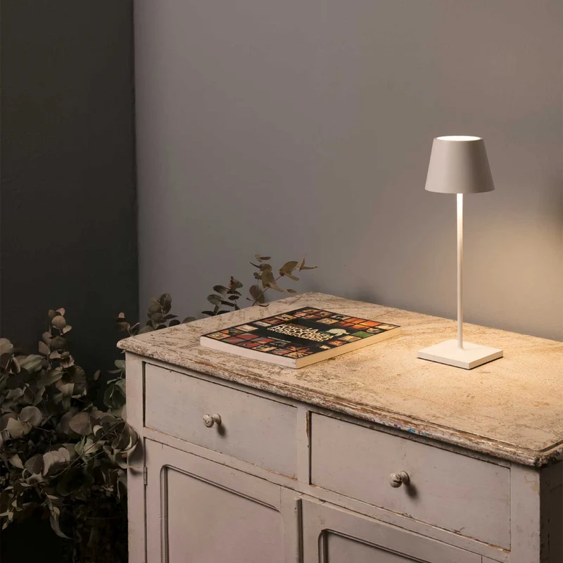 Toc - Lampe à poser sans fil en acier, style contemporain