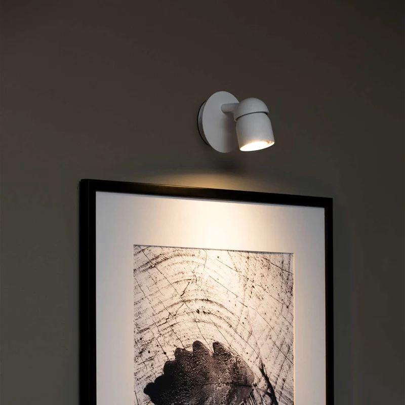 Coco - Applique murale orientable en acier, style contemporain