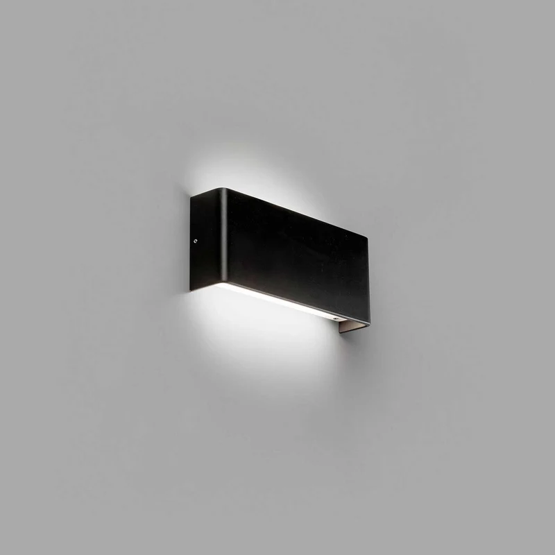 Nash - Applique murale LED en acier, style minimaliste