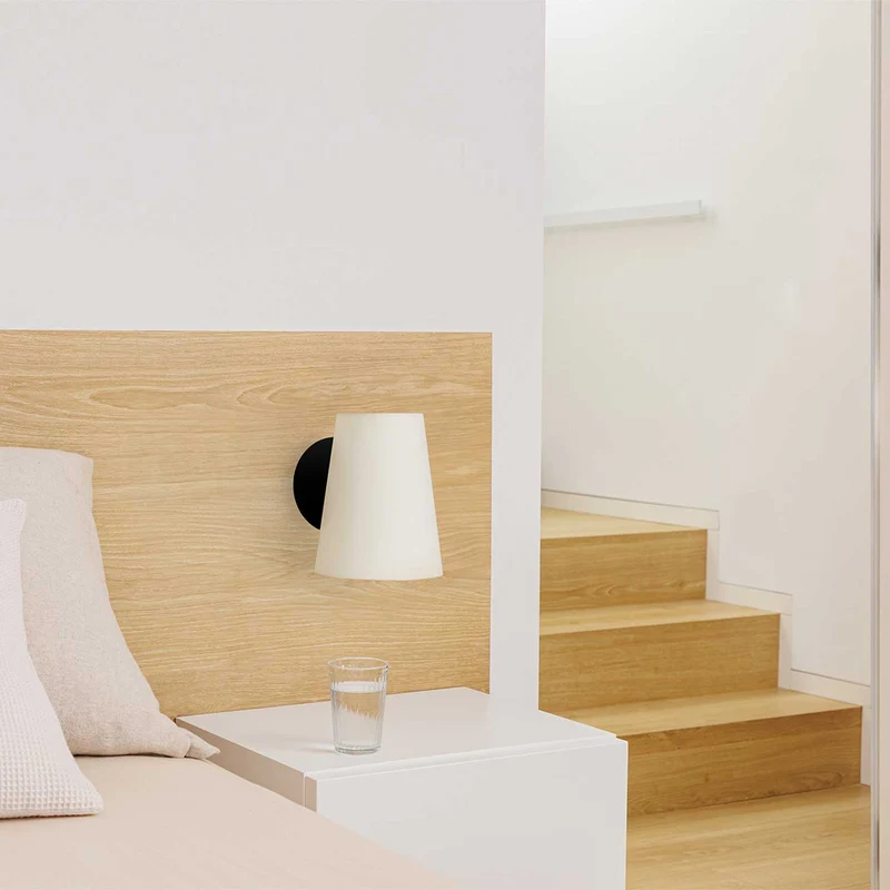 Lupe - Applique murale avec liseuse en acier et tissu, style moderne