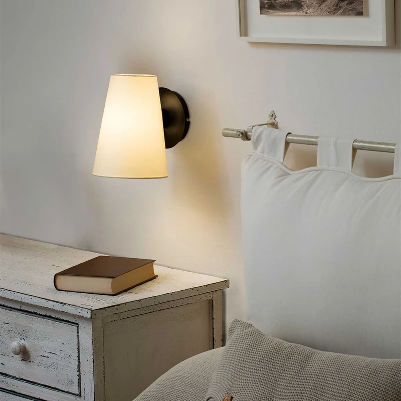 Lupe - Applique murale avec liseuse en acier et tissu, style moderne