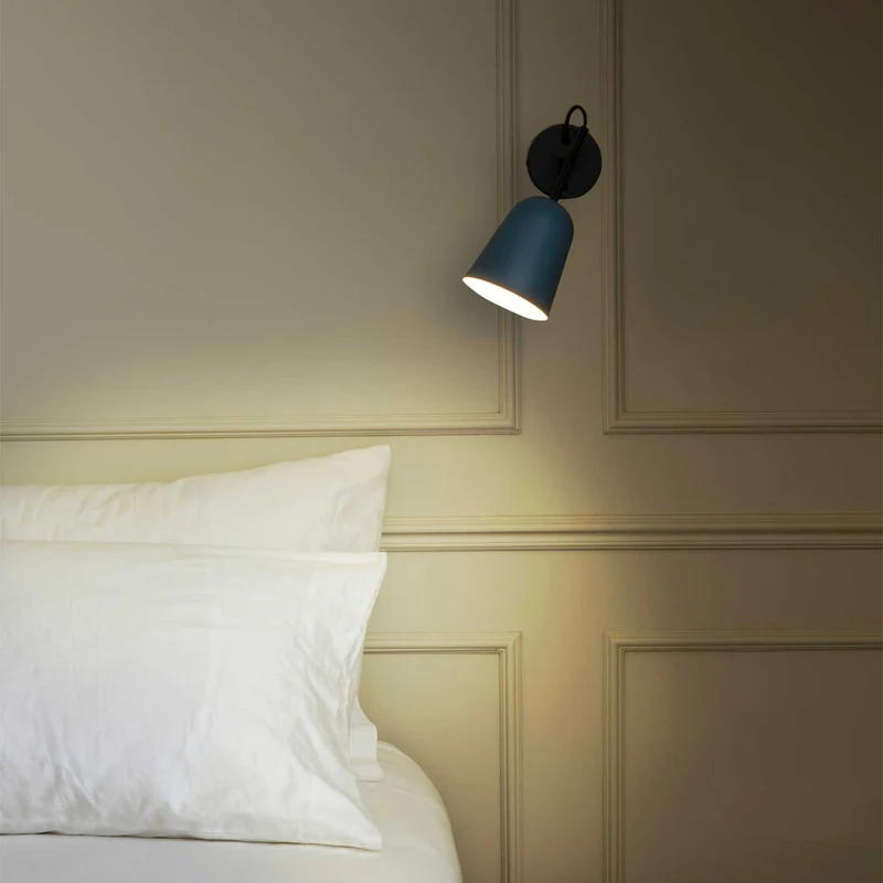 Studio - Applique murale en acier, style contemporain