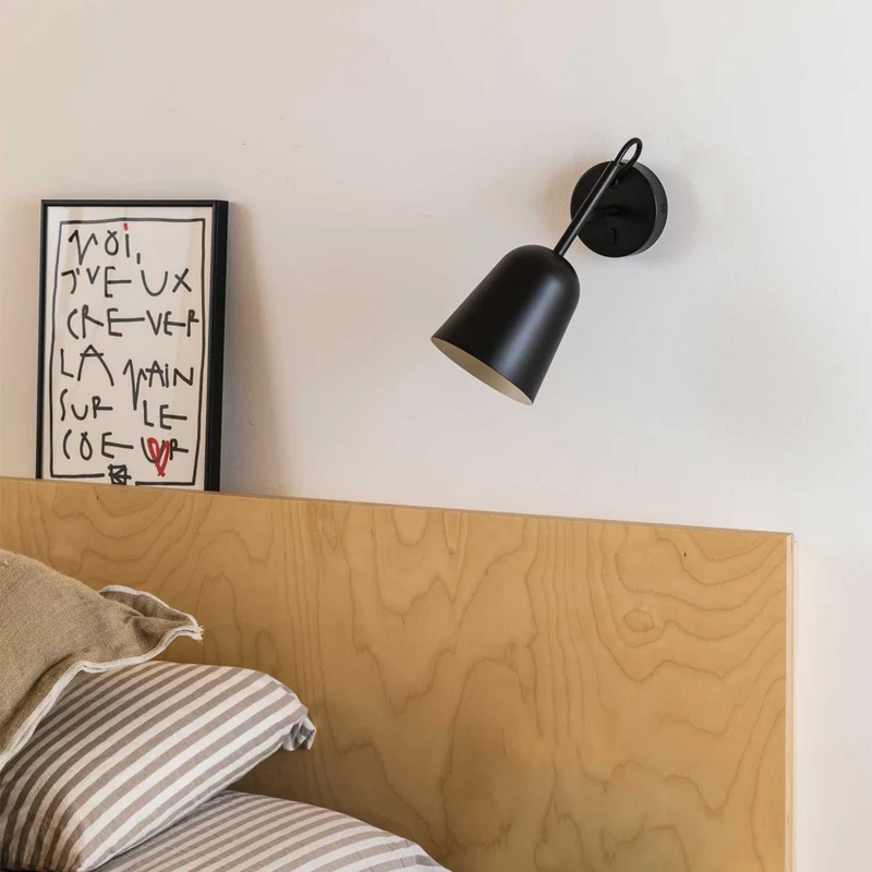 Studio - Applique murale en acier, style contemporain