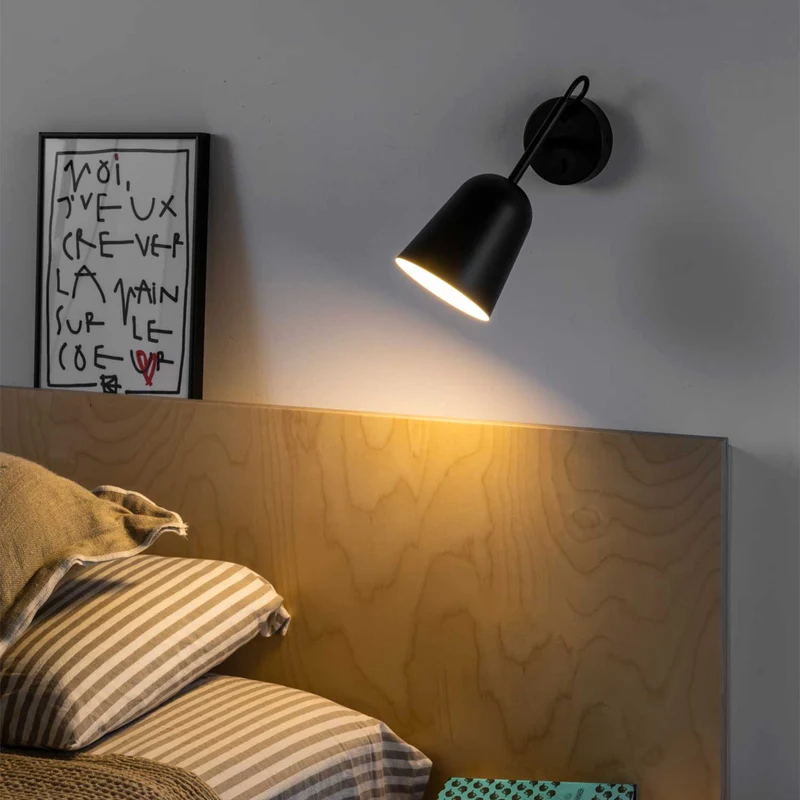 Studio - Applique murale en acier, style contemporain