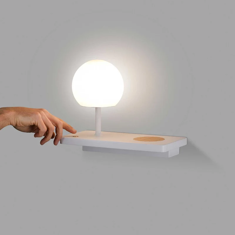 Niko - Applique murale LED avec tablette USB en aluminium et verre, style scandinave