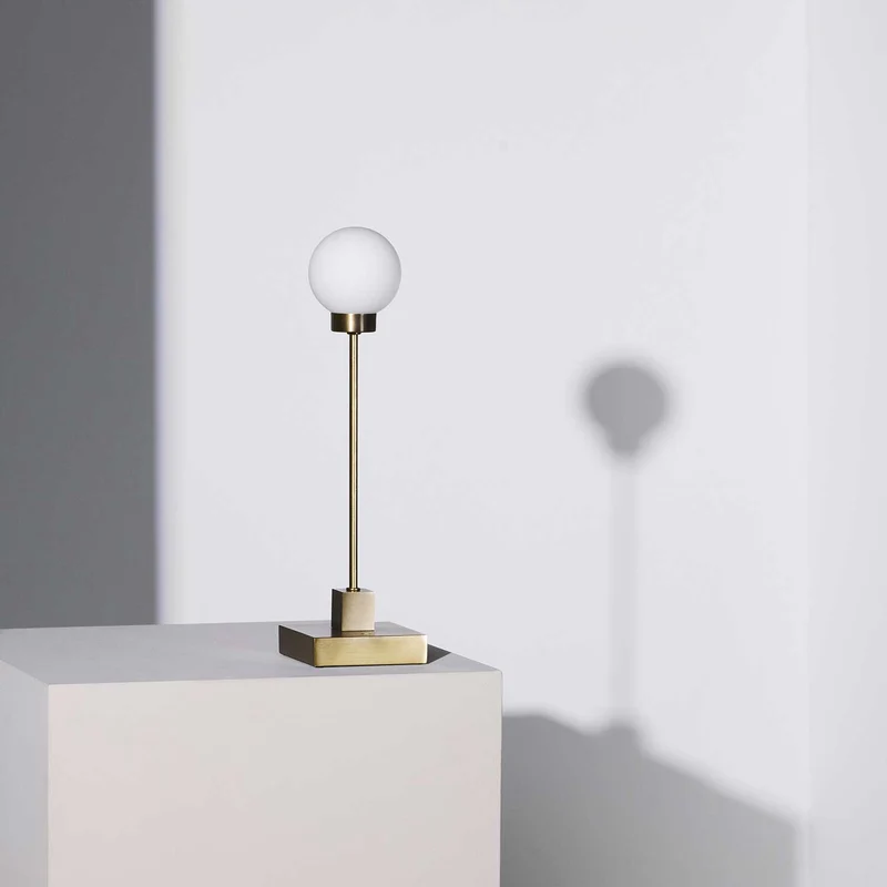 Snowball - Lampe à poser sans fil LED en acier, style minimaliste