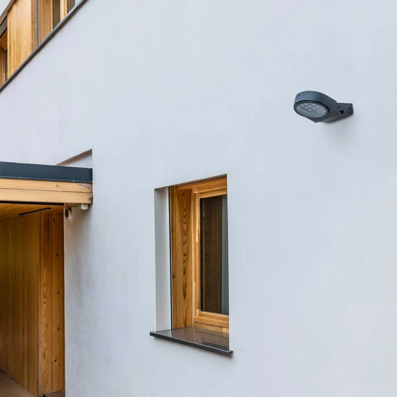 Muur - Projecteur LED d’extérieur en acier, style contemporain