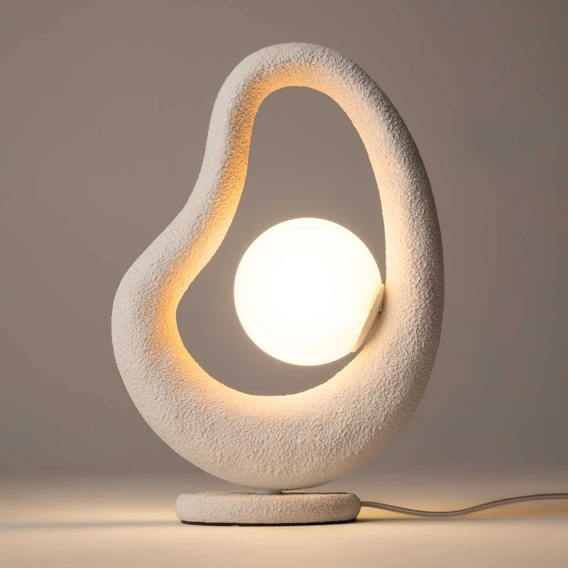 Opus - Lampe à poser wabi-sabi en polyrésine et verre, style contemporain