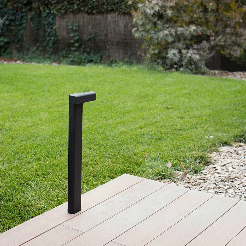 Balic - Borne LED en acier, style contemporain