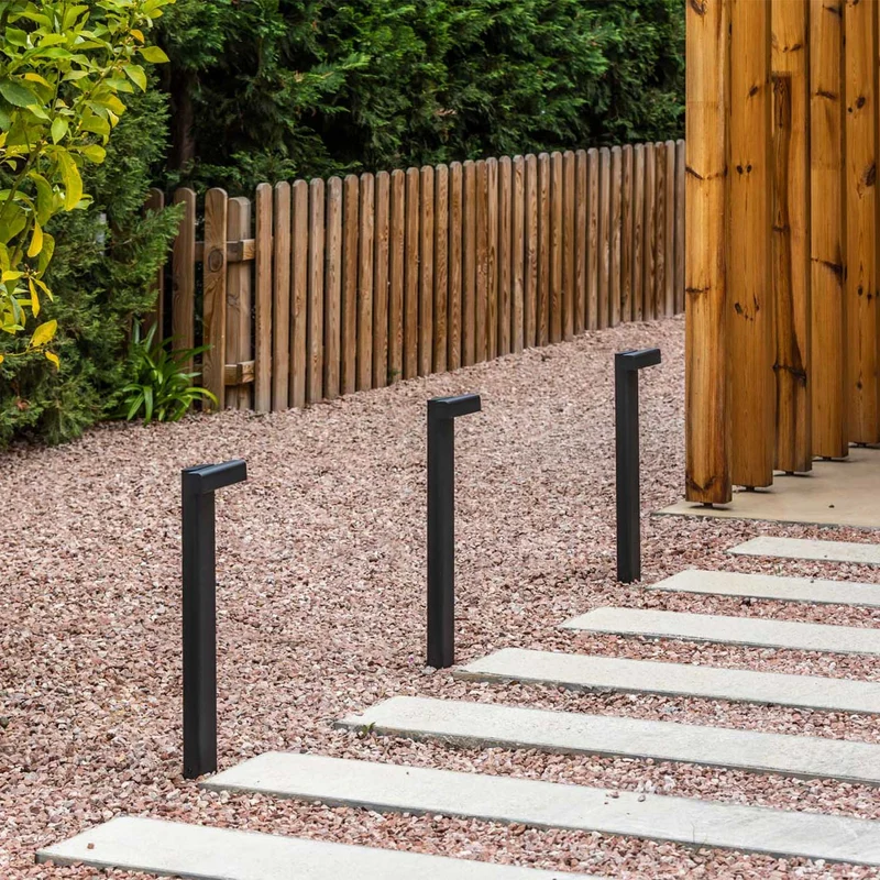 Balic - Borne LED en acier, style contemporain