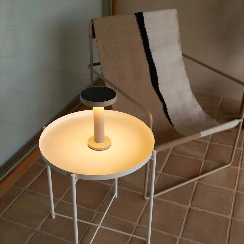 Cairo - Lampe à poser solaire sans fil en polycarbonate, style contemporain