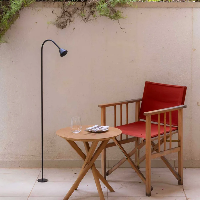 Lily - Borne LED en acier et verre, style contemporain
