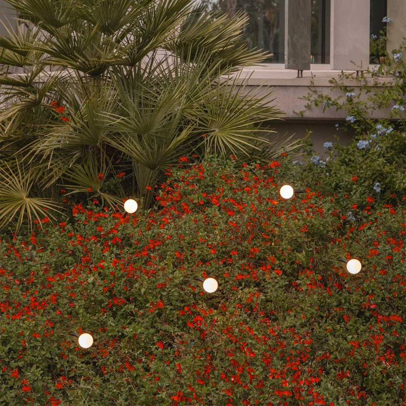 Cuca - Potelet LED en acier et verre, style contemporain