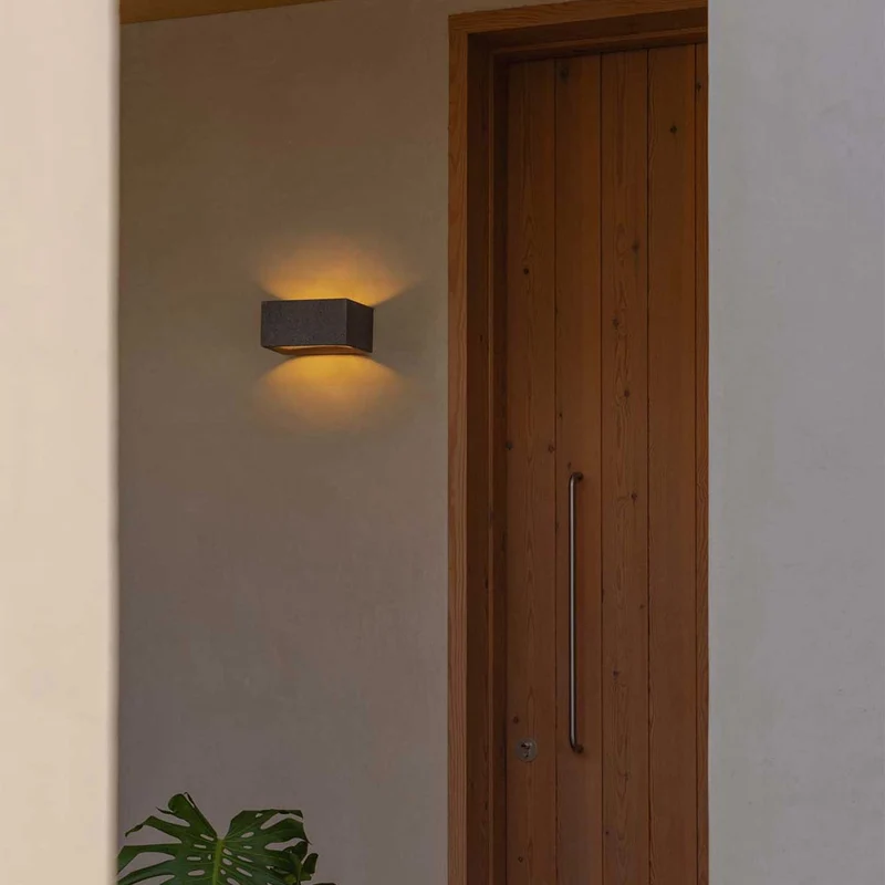 Glint - Borne LED en béton, style contemporain