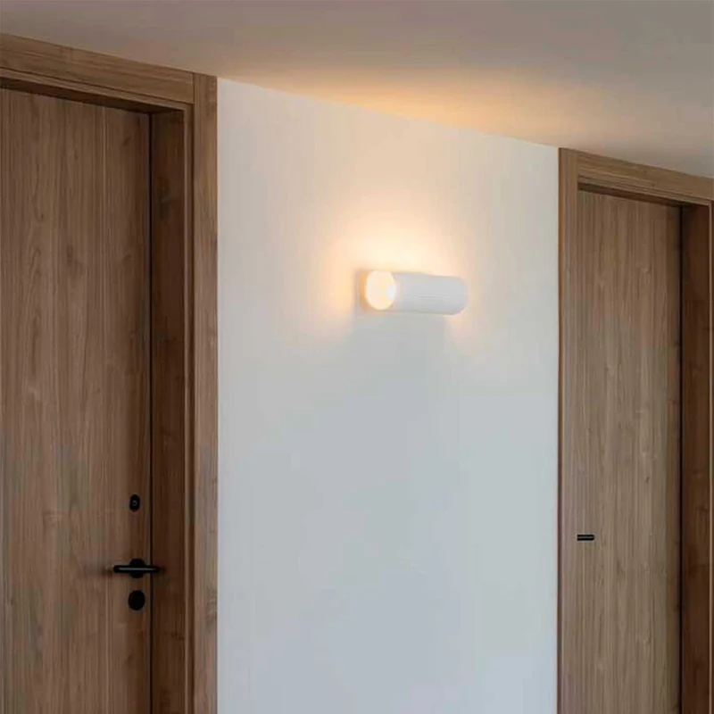 Trama - Applique murale en acier, style contemporain