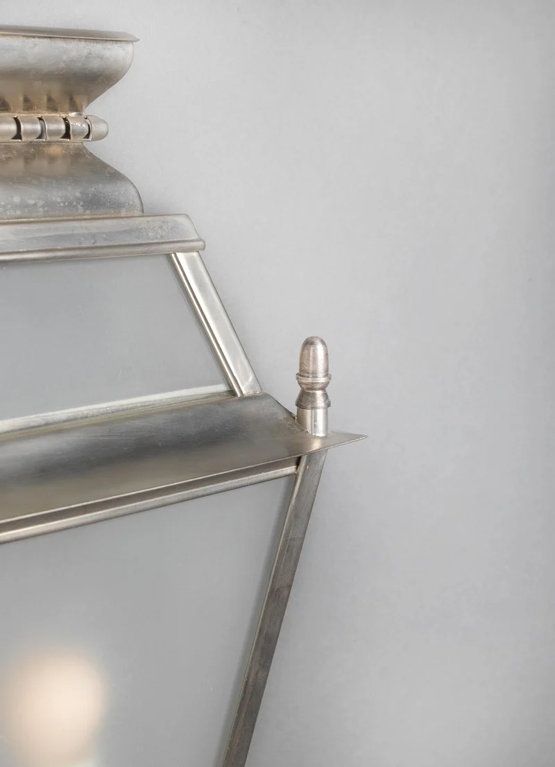 Casa Padrino Luxus Außen Laterne Gold B. 27 x H. 50 cm - Handgefertigte Laterne aus Messing - Luxus Kollektion - Edel & Prunkvoll