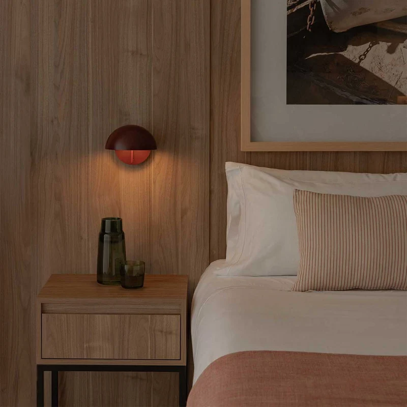Matilda - Applique murale orientable en acier, style contemporain