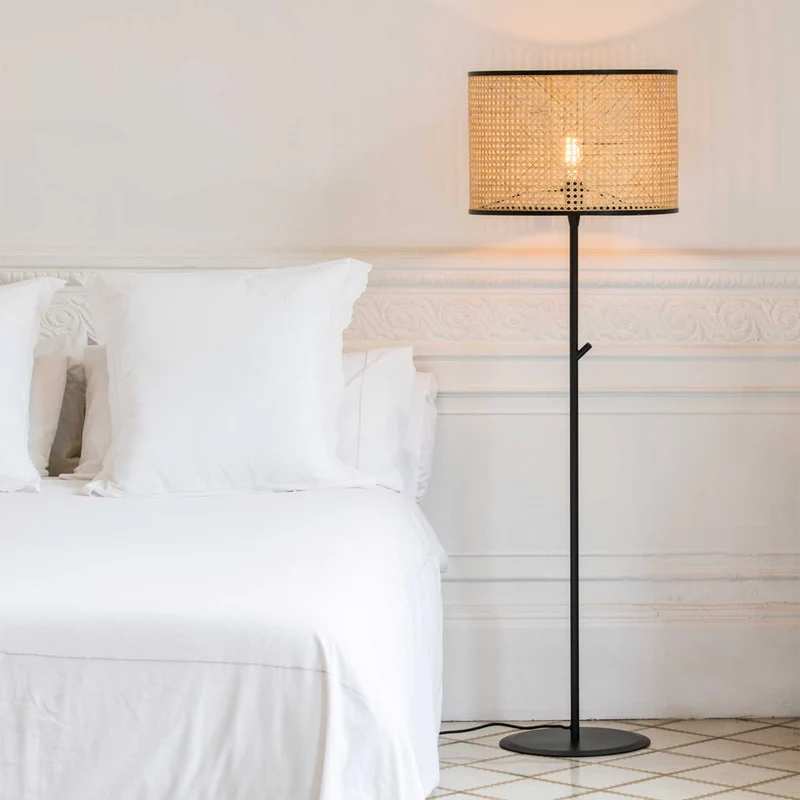 Mambo - Lampadaire en acier et rotin, style bohème