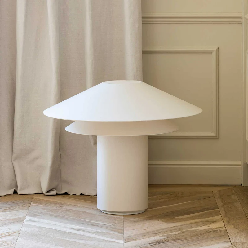 Shan - Lampe à poser en acier et tissu, style japandi