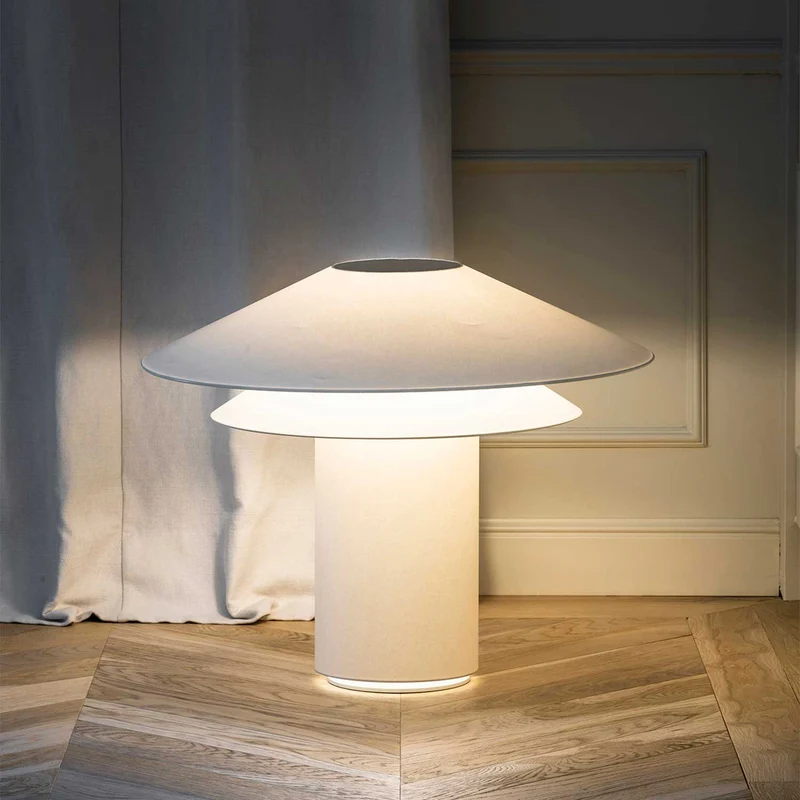 Shan - Lampe à poser en acier et tissu, style japandi
