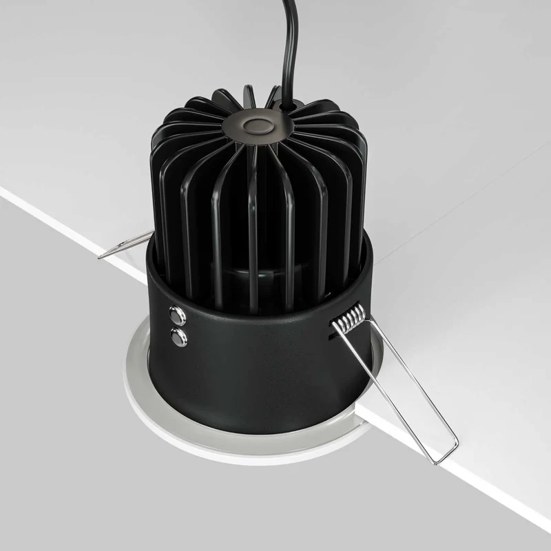 Zoom - Spot LED encastré étanche en aluminium, style industriel