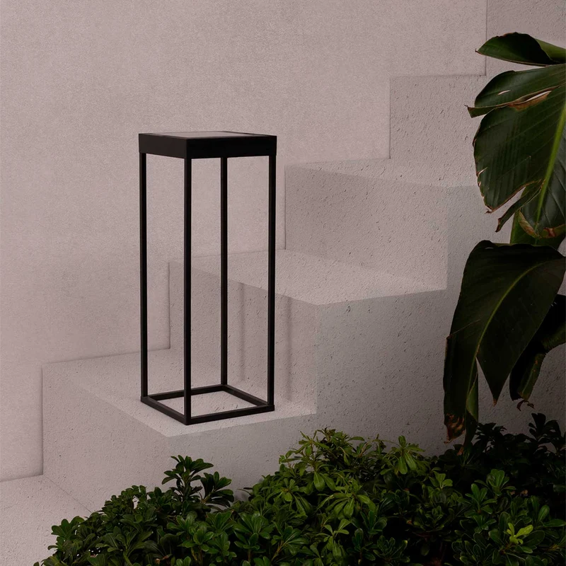 Kasp - Lampe à poser portable solaire en acier, style contemporain