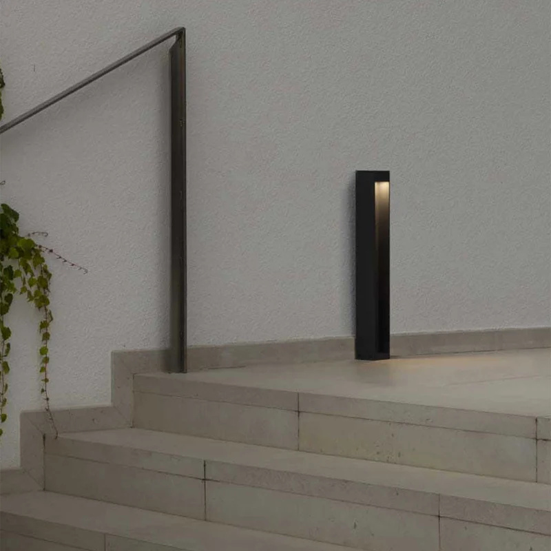 Cerler - Balise LED en acier, style contemporain