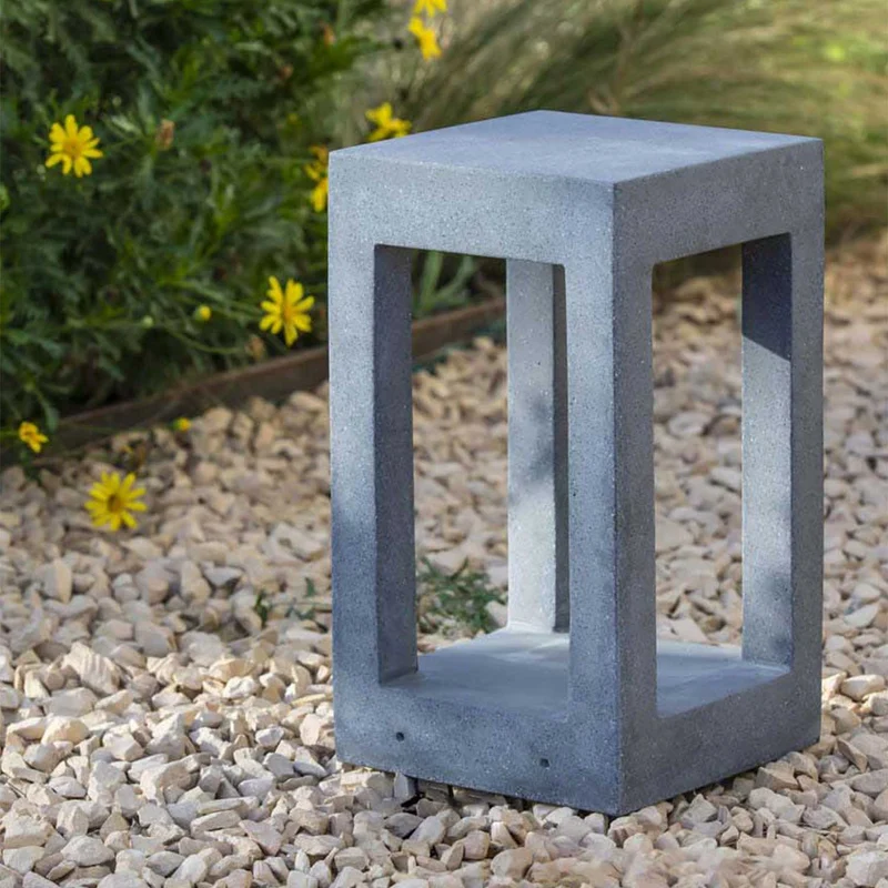 Pilo - Borne LED en béton, style contemporain