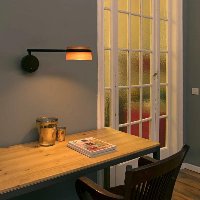 Loop - Applique murale LED articulée en acier et bois, style contemporain