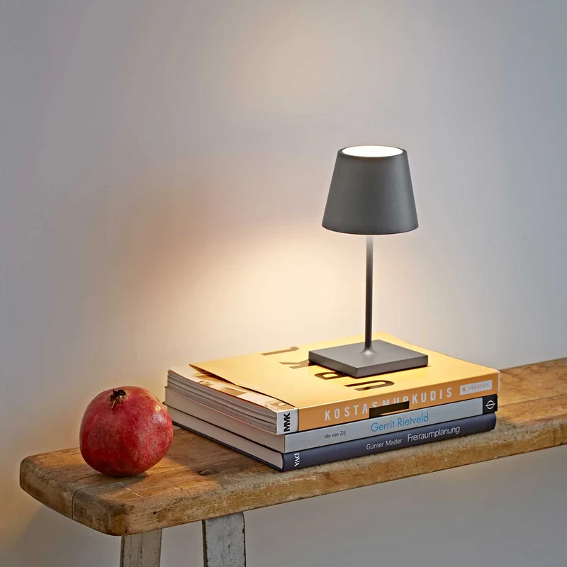 Nuindie - Lampe à poser LED sans fil 25 cm IP54 en acier laqué, style minimaliste