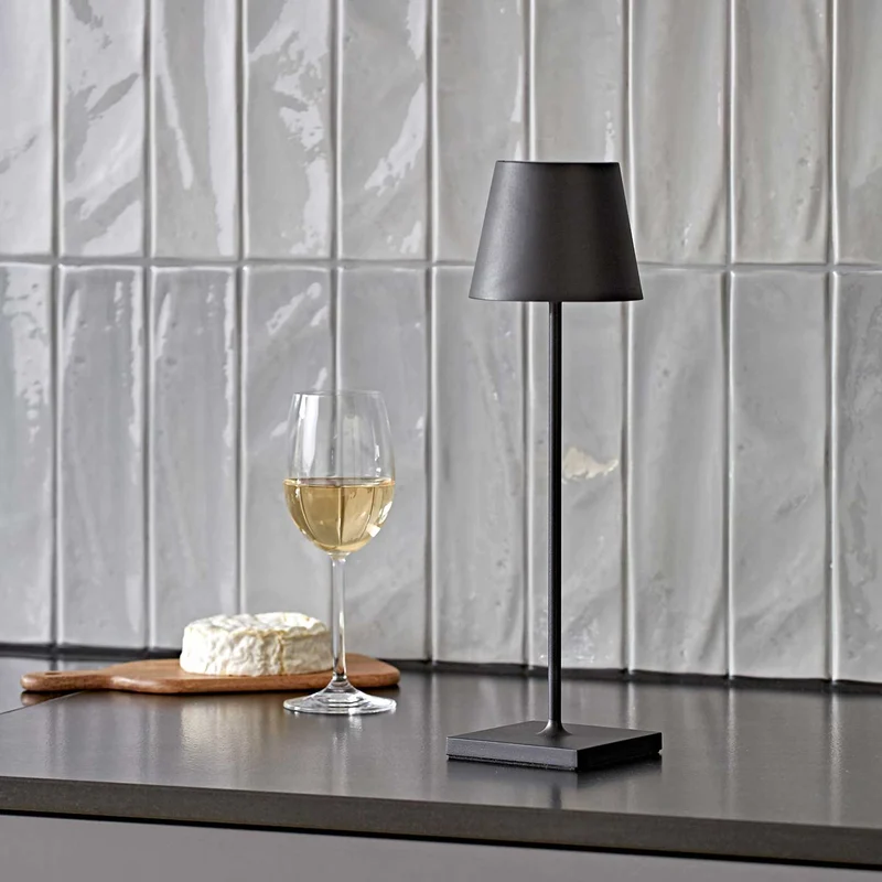 Nuindie - Lampe à poser LED sans fil 38 cm IP54 en acier laqué, style minimaliste