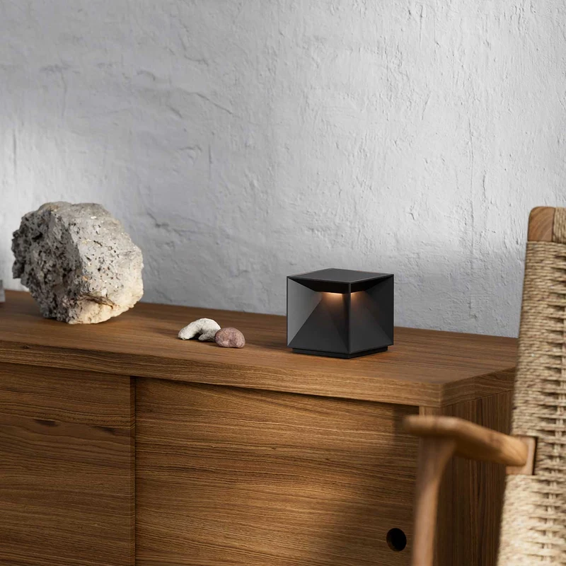 Nutalis - Lampe à poser LED sans fil IP54 en acier laqué, style minimaliste
