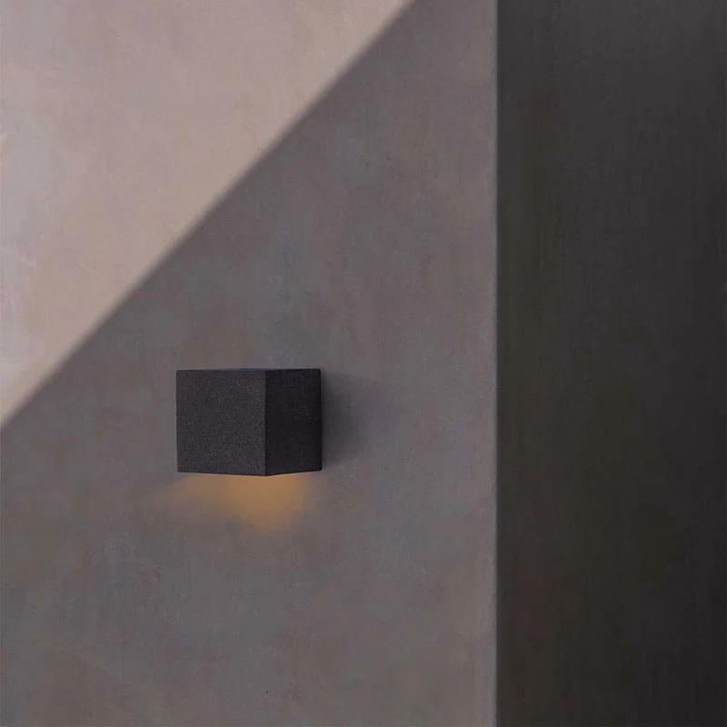 Grot - Applique murale LED d’extérieur en béton, style contemporain